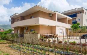 2 Bedroom Beautiful Apartment In Podstrana